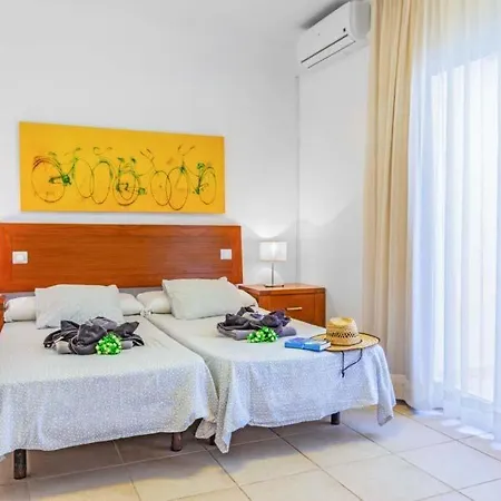 In Playa Blanca Sleeps 8 Includes Swimming Pool Air Con And Wifi 9 1