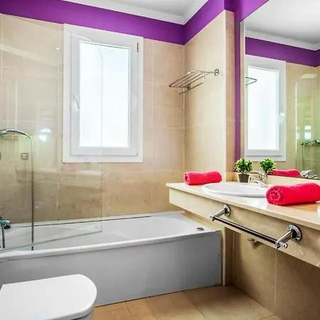 Villa In Playa Blanca Sleeps 8 Includes Swimming Pool Air Con And Wifi 9 1 *